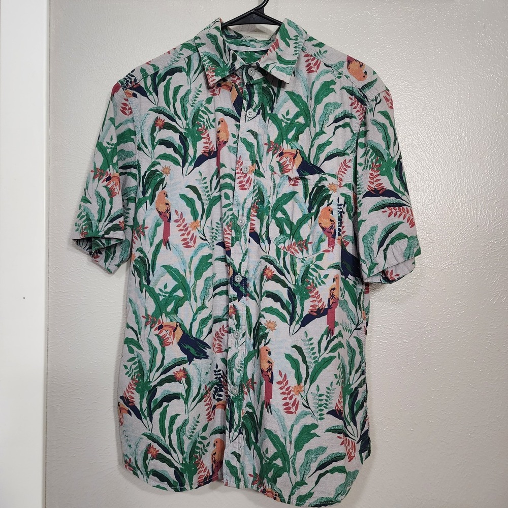 Mossimo Supply Co Shirt Men's Button Up Size Medium Floral Macaw Toucan Hawaiian